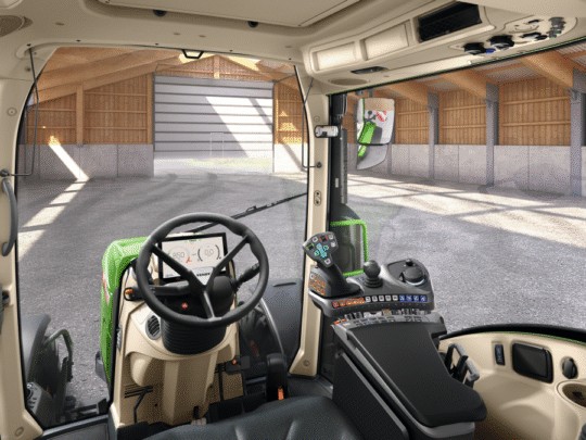 Fendt_Vario_300_kabiin